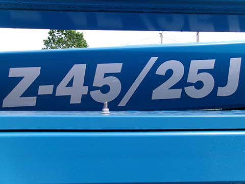 New 2026 GENIE Z-45/25J DC Articulating Boom Lift