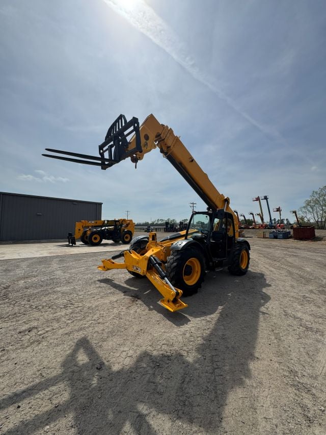 Used 2017 JCB 510-56 Telehandler Forklift