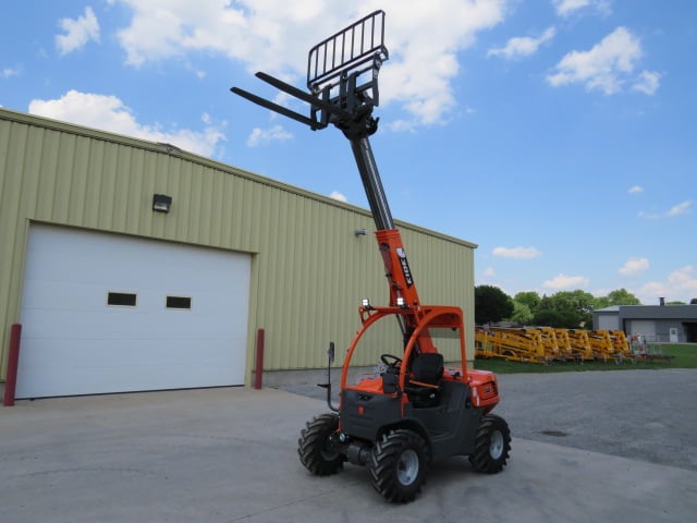 New 2026 SKYTRAK 3013 Telehandler Forklift