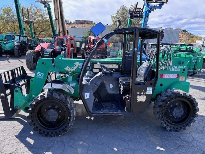 Used 2016 GENIE GTH-5519 Telehandler Forklift