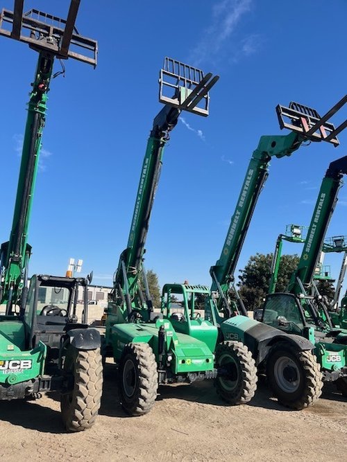 Used 2016 SKYTRAK 6042 Telehandler Forklift, photo 2