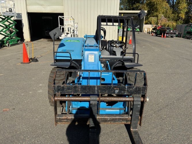Used 2015 GENIE GTH-5519 Telehandler Forklift, photo 3