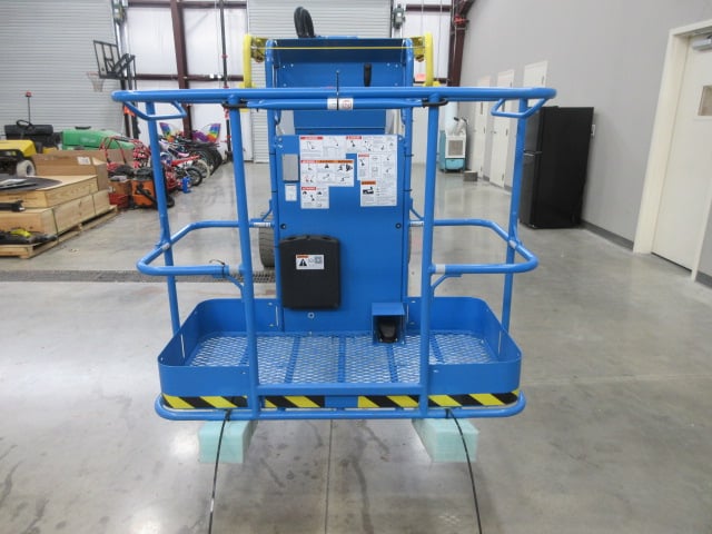New 2026 GENIE Z-34/22N Articulating Boom Lift