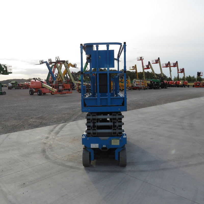 Used 2019 GENIE GS-2632 Scissor Lift, photo 3