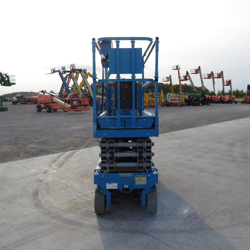 Used 2019 GENIE GS-2632 Scissor Lift, photo 3