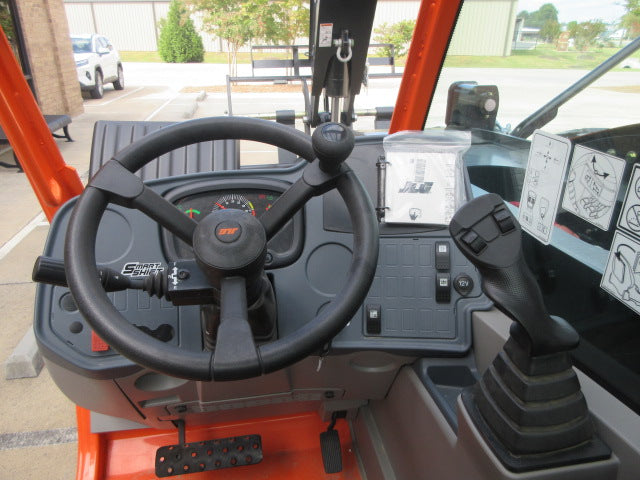New 2025 JLG 943 Telehandler Forklift
