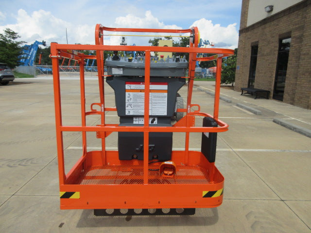 New 2025 JLG E400AJPN Articulating Boom Lift