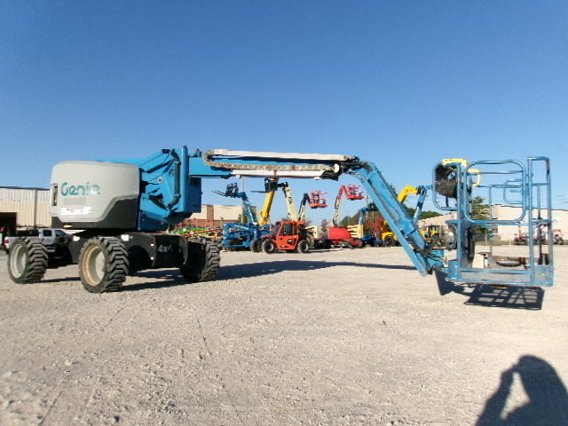Used 2018 GENIE Z-62/40 Articulating Boom Lift