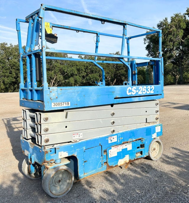 Used 2017 GENIE GS-2632 Scissor Lift