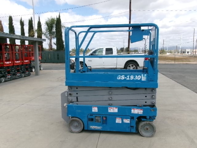 Used 2017 GENIE GS-1930 Scissor Lift