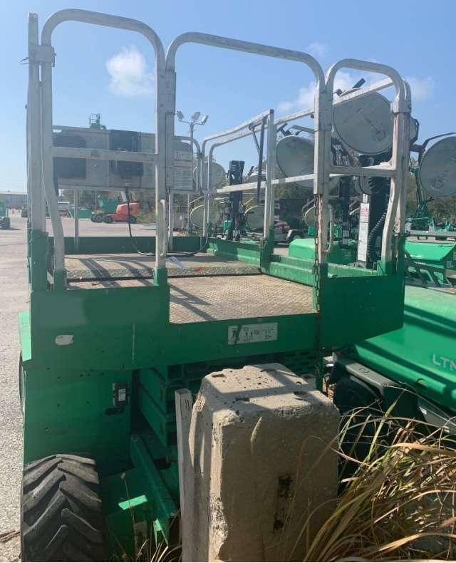 Used 2014 JLG 260MRT Scissor Lift