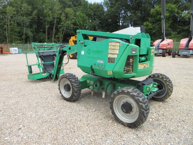 Used 2017 JLG 340AJ Articulating Boom Lift