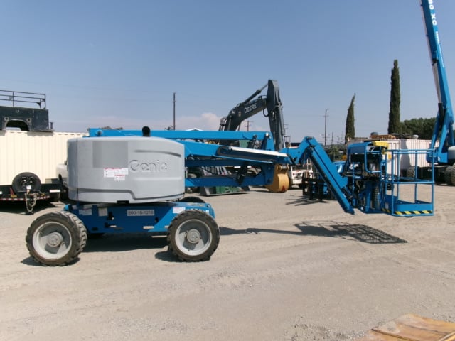 Used 2017 GENIE Z-45/25J RT Articulating Boom Lift