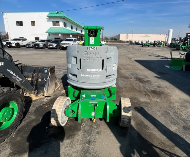 Used 2016 GENIE Z-34/22N Articulating Boom Lift