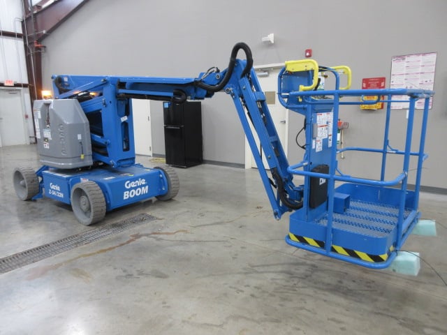 New 2025 GENIE Z-34/22N Articulating Boom Lift