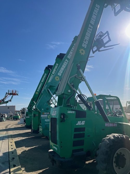 Used 2016 SKYTRAK 6042 Telehandler Forklift, photo 3