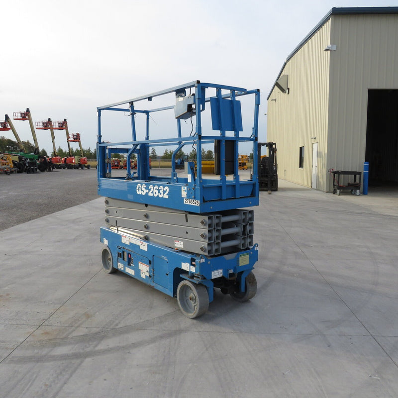 Used 2019 GENIE GS-2632 Scissor Lift, photo 4