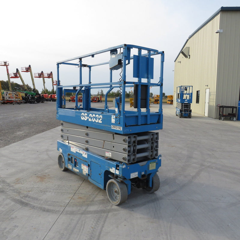 Used 2019 GENIE GS-2632 Scissor Lift, photo 4