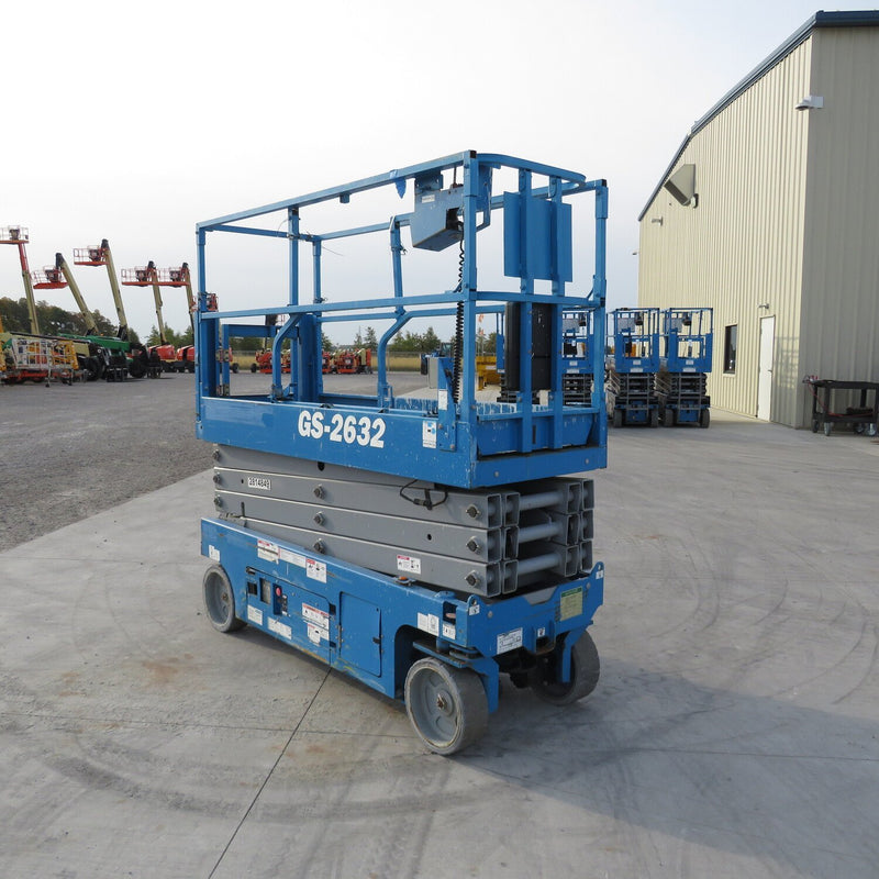 Used 2019 GENIE GS-2632 Scissor Lift, photo 4