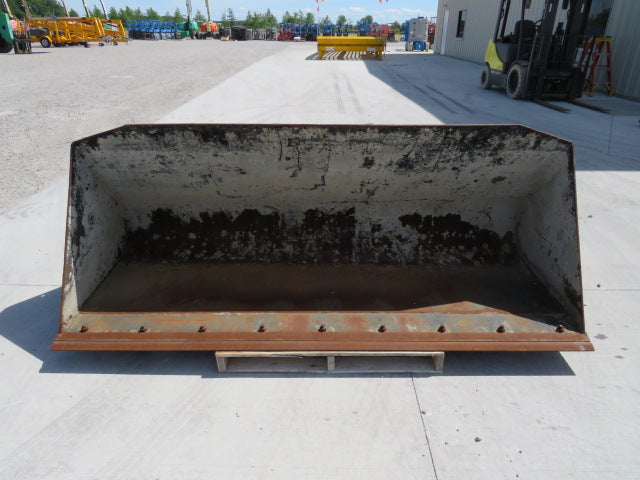 2017 SKYJACK QT 96” BUCKET ATTACHMENT Used Standard Telehandler Quick-Attach