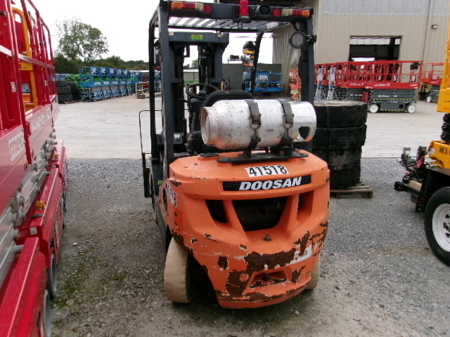 Used 2018 DOOSAN G25N-7 Straight Mast Forklift
