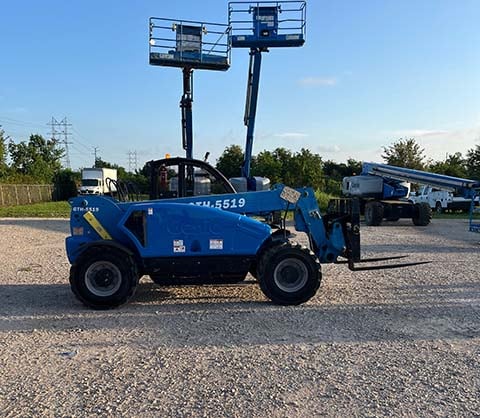 Used 2018 GENIE GTH-5519 Telehandler Forklift