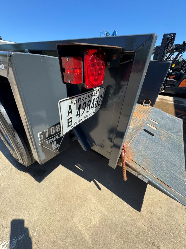 Used 2019 JLG UT49 Trailer