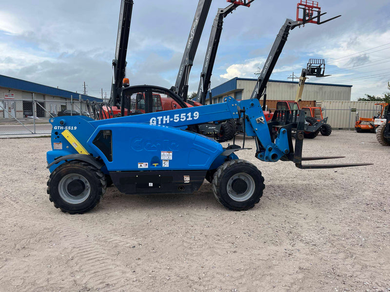 Used 2019 GENIE GTH-5519 Telehandler Forklift, photo 5