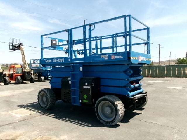 Used 2022 GENIE GS-4390 RT Scissor Lift