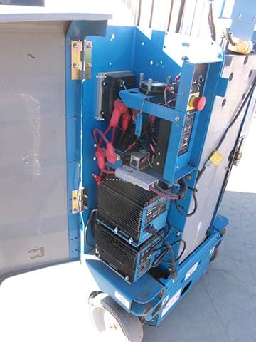 Used 2016 GENIE GR-20 Vertical Mast Boom Lift