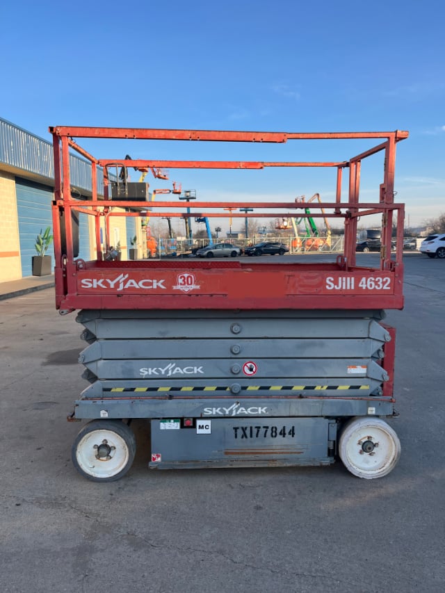 Used 2015 SKYJACK SJ4632 Scissor Lift
