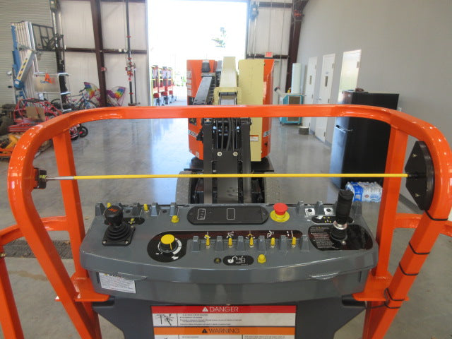 New 2025 JLG E300AJP Articulating Boom Lift