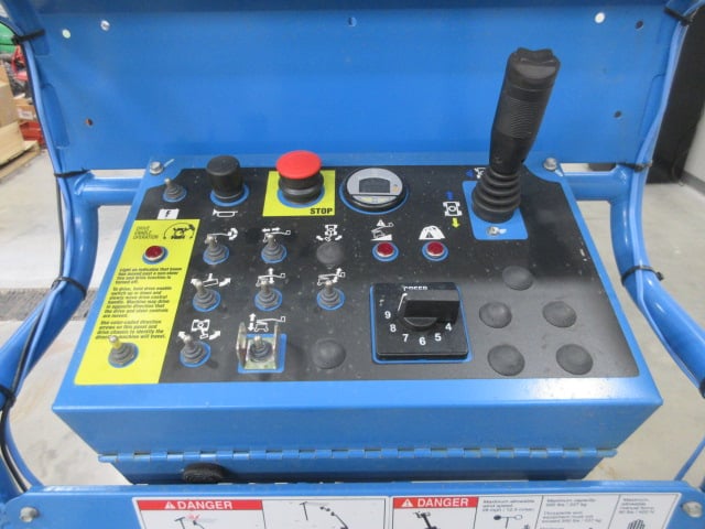 New 2026 GENIE Z-34/22N Articulating Boom Lift