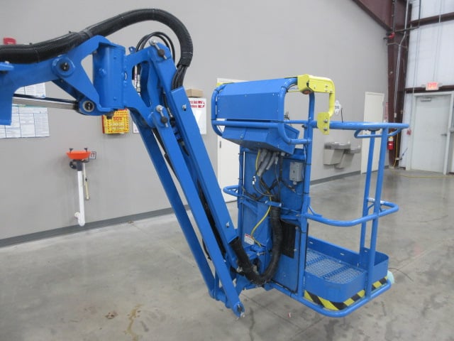 New 2026 GENIE Z-30/20N RJ Articulating Boom Lift
