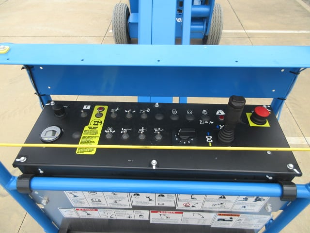 New 2025 GENIE Z-45/25J DC Articulating Boom Lift