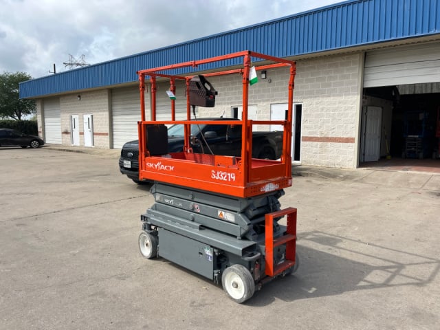 Used 2021 SKYJACK SJ3219 Scissor Lift