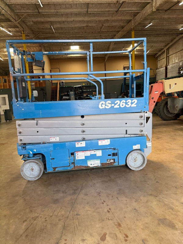 Used 2019 GENIE GS-2632 Scissor Lift, photo 3