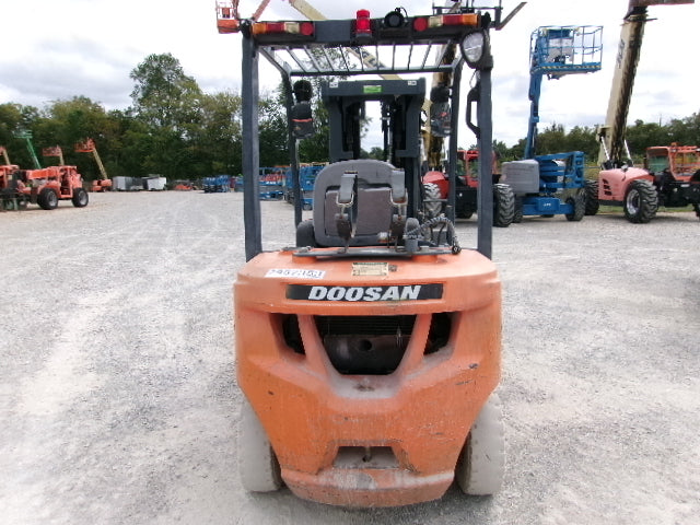 Used 2018 DOOSAN G25N-7 Straight Mast Forklift