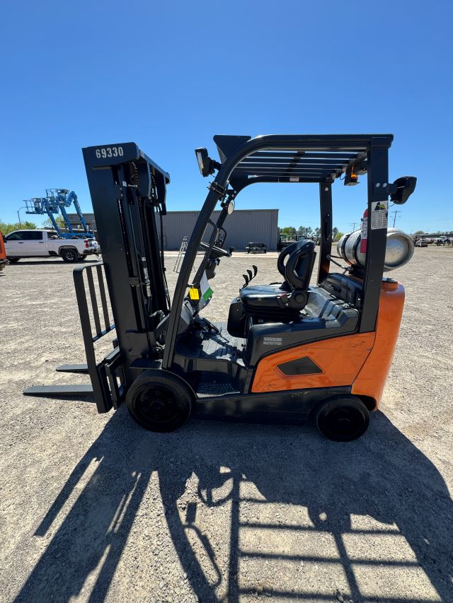 Used 2021 DOOSAN GC25S-9 Straight Mast Forklift