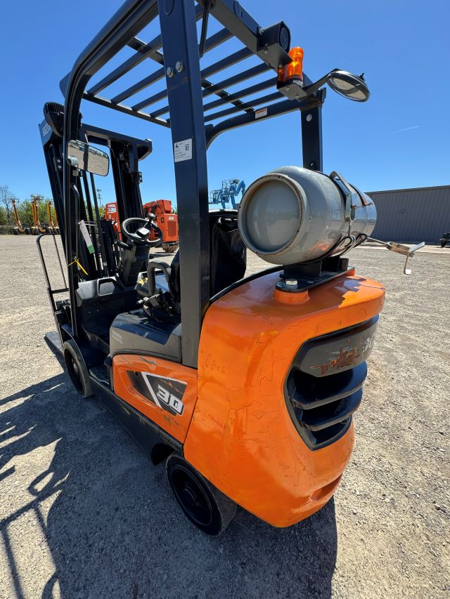 Used 2021 DOOSAN GC30S-9 Straight Mast Forklift