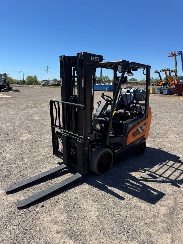 Used 2021 DOOSAN GC30S-9 Straight Mast Forklift