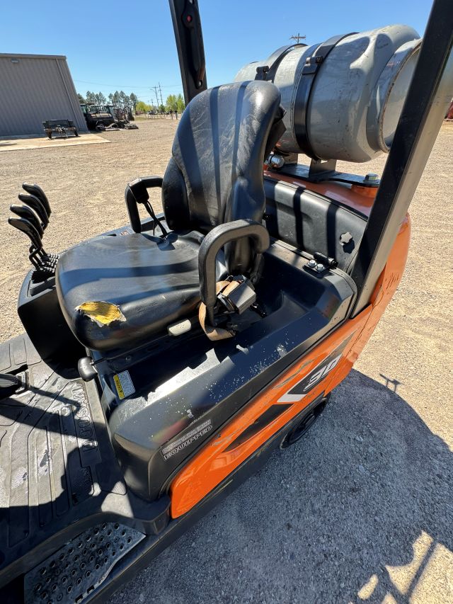 Used 2021 DOOSAN GC30S-9 Straight Mast Forklift