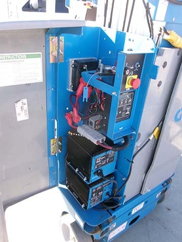 Used 2016 GENIE GR-20 Vertical Mast Boom Lift