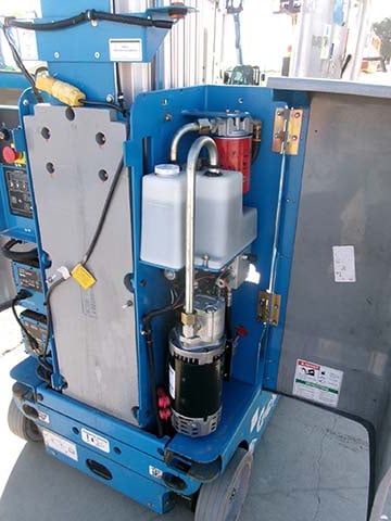 Used 2016 GENIE GR-20 Vertical Mast Boom Lift