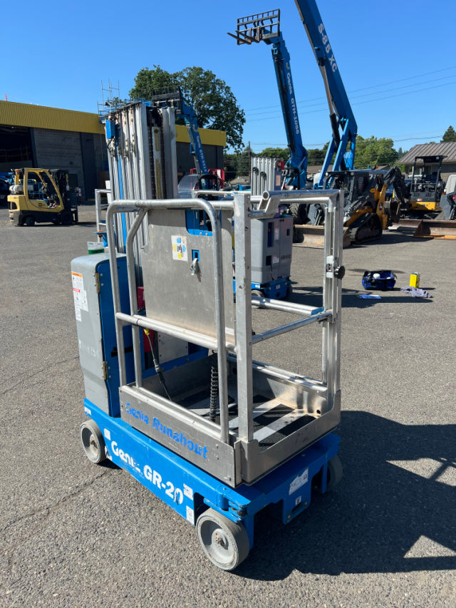 Used 2018 GENIE GR-20 Vertical Mast Boom Lift