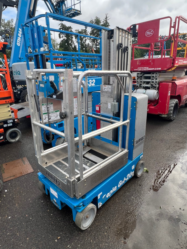 Used 2018 GENIE GR-20 Vertical Mast Boom Lift