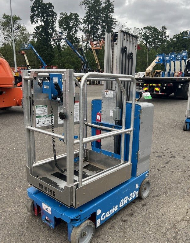 Used 2018 GENIE GR-20 Vertical Mast Boom Lift