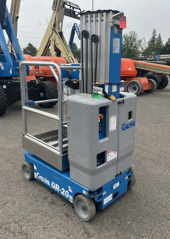 Used 2019 GENIE GR-20 Vertical Mast Boom Lift
