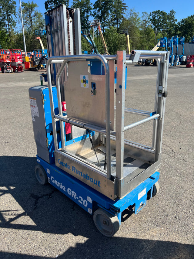 Used 2018 GENIE GR-20 Vertical Mast Boom Lift