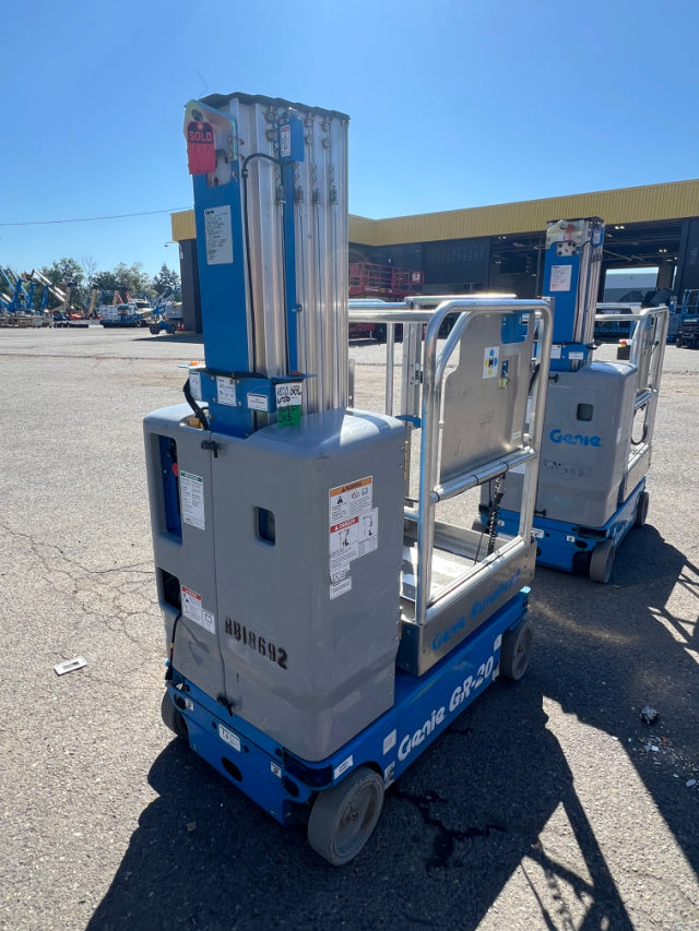 Used 2018 GENIE GR-20 Vertical Mast Boom Lift
